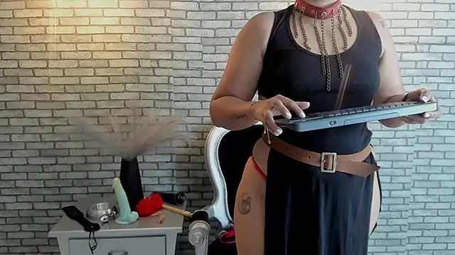 Snapshot of BDSM_MEDUZA chatting on 09.20.25 BDSM MEDUZA online show from 09.20.25