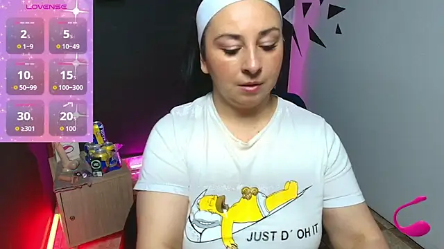 Snapshot of AgataThompson_ chatting on 09.27.25 AgataThompson online show from 09.27.25