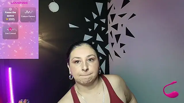 Snapshot of AgataThompson_ chatting on 10.09.25 AgataThompson online show from 10.09.25