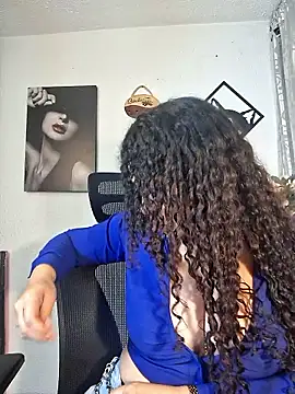 Lina 444 online show from 01.11.26