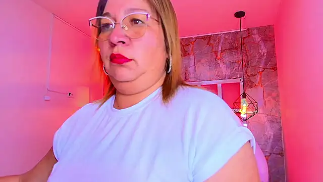 Snapshot of MaylinRosse_ chatting on 01.14.26 MaylinRosse online show from 01.14.26