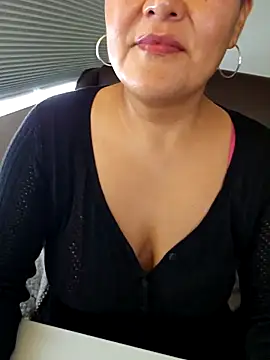 Snapshot of sw33th3art chatting on 09.23.25 sw33th3art online show from 09.23.25