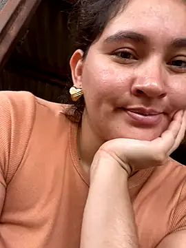 lunasexyhot18 online show from 10.14.25