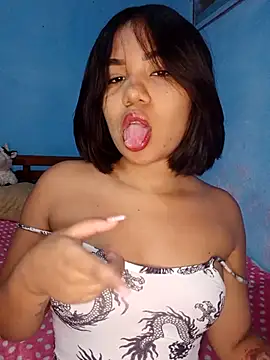 Snapshot of little_onixx chatting on 11.07.25 little onixx online show from 11.07.25