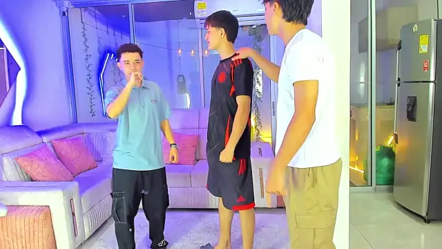 Houseofwarrios online show from 01.11.26