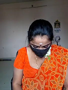 queendivya online show from 06.14.26