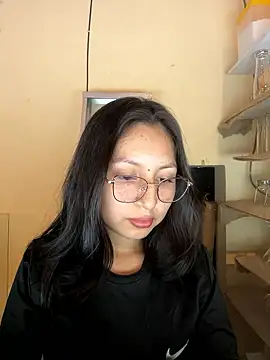 Snapshot of Noamilk chatting on 01.13.26 Noamilk online show from 01.13.26