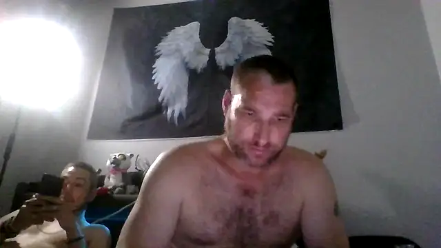 Snapshot of LeeDank chatting on 10.20.25 LeeDank online show from 10.20.25