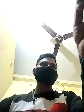 VickyMonster5 online show from 10.28.25