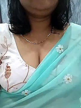 Snapshot of divya-jannu chatting on 11.05.25 divya-jannu online show from 11.05.25