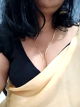 Snapshot of divya-jannu chatting on 11.10.25 divya-jannu online show from 11.10.25