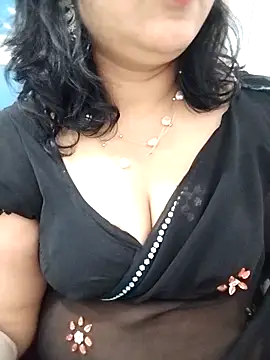 Snapshot of divya-jannu chatting on 11.15.25 divya-jannu online show from 11.15.25