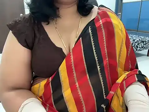 Snapshot of divya-jannu chatting on 12.04.25 divya-jannu online show from 12.04.25