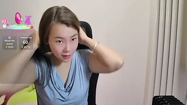 Snapshot of sallycui chatting on 10.11.25 sallycui online show from 10.11.25