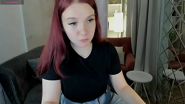 Layla Glam online show from 03.20.26