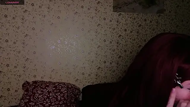 Layla Glam online show from 08.07.26