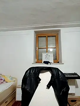 Snapshot of Casianantoonnio chatting on 11.21.25 Casianantoonnio online show from 11.21.25