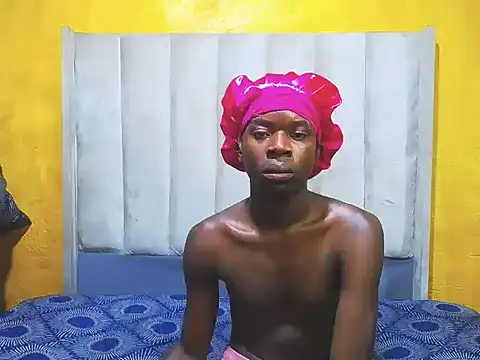 SexyBear012 online show from 09.22.25