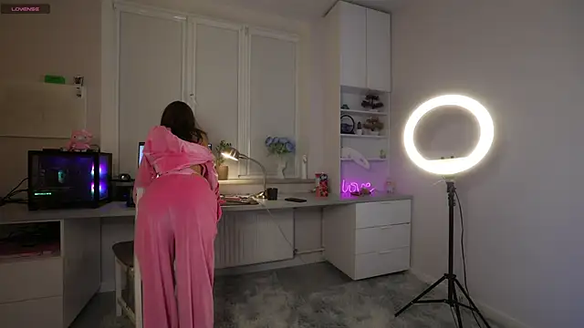 lovekissmes online show from 11.02.25