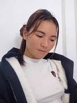 phuongxinhxan online show from 11.23.25