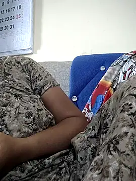 sweetqueen143 online show from 11.17.25