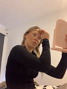 Bellablows online show from 10.11.25