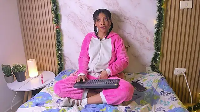 natalia blue online show from 12.15.25