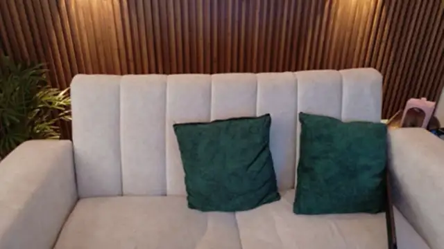 Snapshot of dirty_feelena chatting on 11.13.25 dirty feelena online show from 11.13.25