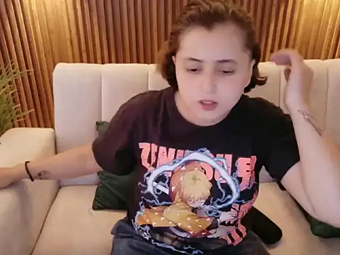 Snapshot of dirty_feelena chatting on 11.21.25 dirty feelena online show from 11.21.25