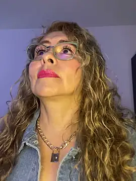 Nahomy th online show from 09.30.25