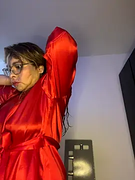 Nahomy th online show from 10.08.25