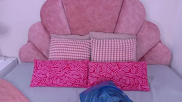 MyApril   online show from 11.13.25