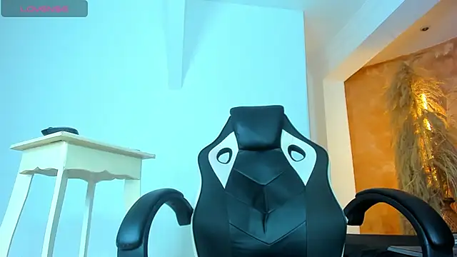 ZOE ROSE4 online show from 09.27.25