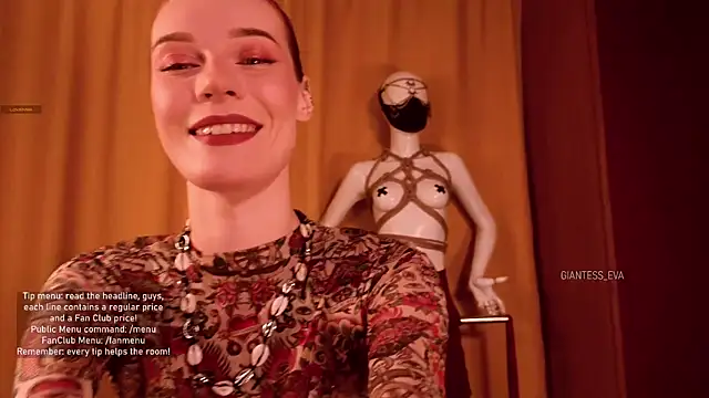 Snapshot of Giantess_Eva chatting on 10.22.25 Giantess Eva online show from 10.22.25