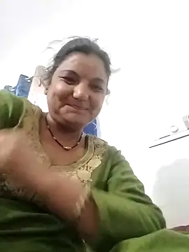 Snapshot of Rmerimarllo chatting on 09.19.25 Rmerimarllo online show from 09.19.25