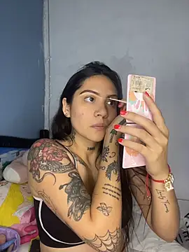 liahouses online show from 11.09.25