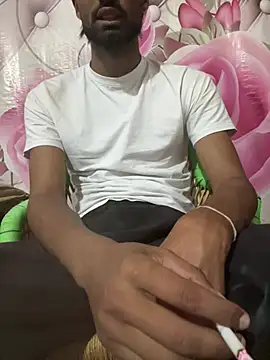 Snapshot of lustyrai chatting on 04.14.26 lustyrai online show from 04.14.26