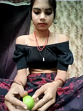 Snapshot of PRACHI-743 chatting on 11.21.25 PRACHI-743 online show from 11.21.25