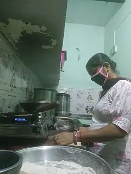 Cute-Charvii online show from 11.26.25