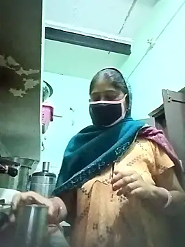 Snapshot of Cute-Charvii chatting on 02.26.26 Cute-Charvii online show from 02.26.26