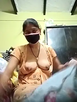 Snapshot of Cute-Charvii chatting on 03.03.26 Cute-Charvii online show from 03.03.26