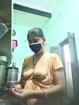 Snapshot of Cute-Charvii chatting on 03.10.26 Cute-Charvii online show from 03.10.26