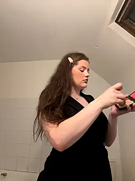 Snapshot of Alita_92 chatting on 10.13.25 Alita 92 online show from 10.13.25