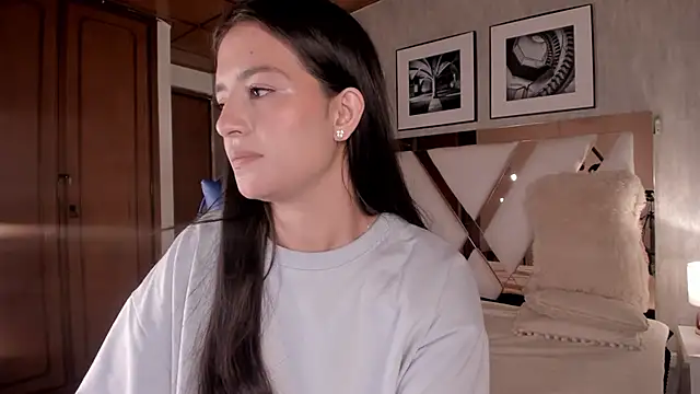 Snapshot of HaathorX chatting on 02.08.26 HaathorX online show from 02.08.26