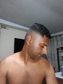 Snapshot of kingVibeX chatting on 11.02.25 kingVibeX online show from 11.02.25