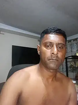 Snapshot of kingVibeX chatting on 11.06.25 kingVibeX online show from 11.06.25