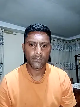 Snapshot of kingVibeX chatting on 11.09.25 kingVibeX online show from 11.09.25