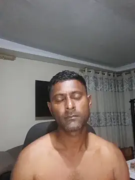 Snapshot of kingVibeX chatting on 11.19.25 kingVibeX online show from 11.19.25