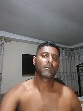 Snapshot of kingVibeX chatting on 11.27.25 kingVibeX online show from 11.27.25