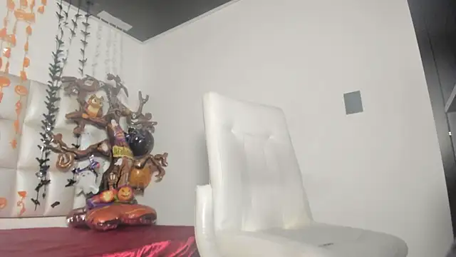 peyton  wat online show from 10.20.25